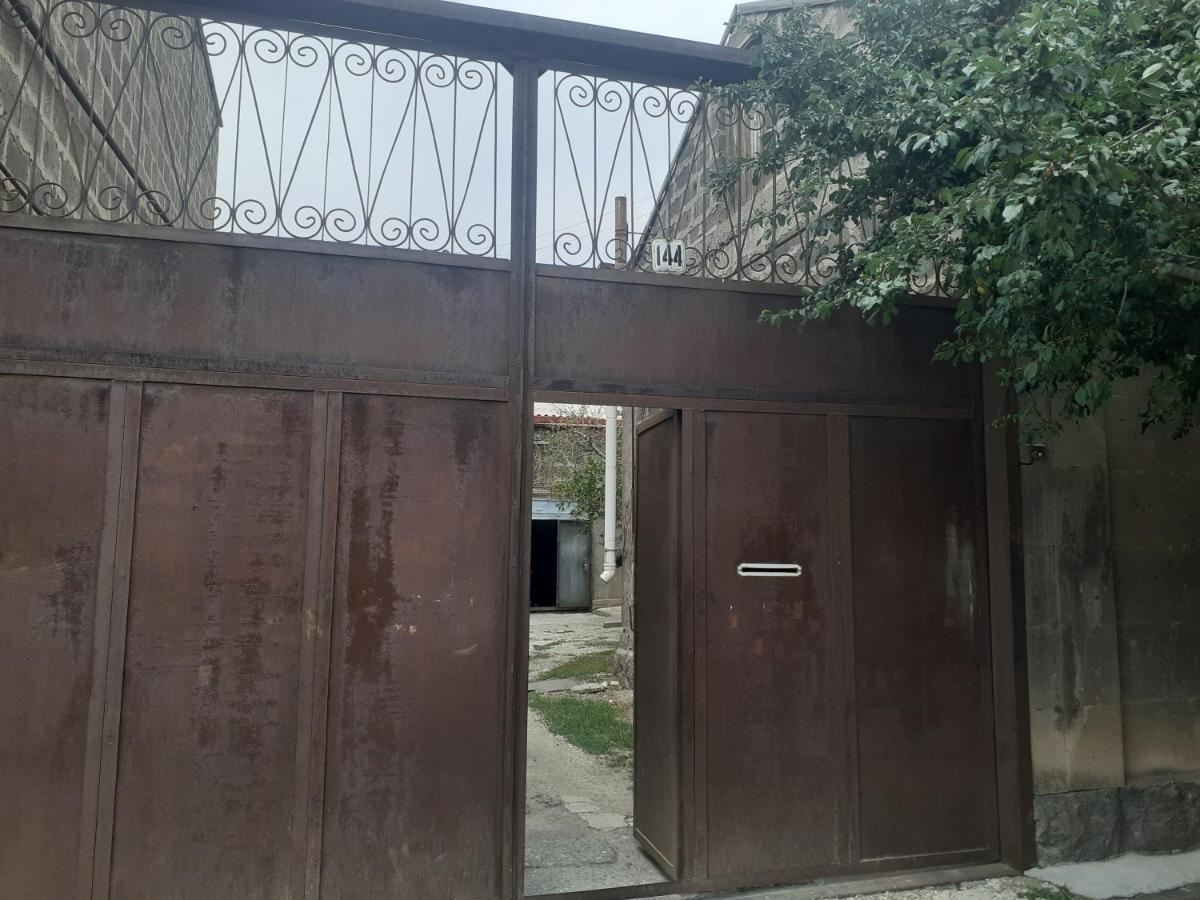 Guest House Otilia Gyumri ภายนอก รูปภาพ